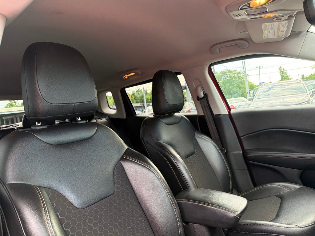 Used 2021 Jeep Compass Latitude w/ Convenience Group AWD/4WD image 31