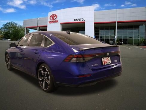 Used 2023 Honda Accord Sport image 4