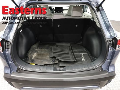Used 2025 Toyota Corolla Cross L FWD image 9
