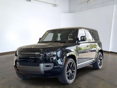 Used 2023 Land Rover Defender 110 V8 AWD/4WD image 1