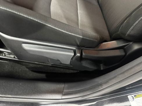 Used 2025 Nissan Sentra SV FWD image 19