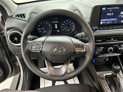 Used 2023 Hyundai Kona SEL image 4