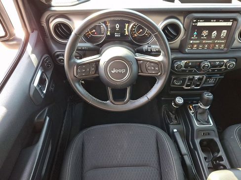 Used 2021 Jeep Wrangler Unlimited Sport AWD/4WD image 14