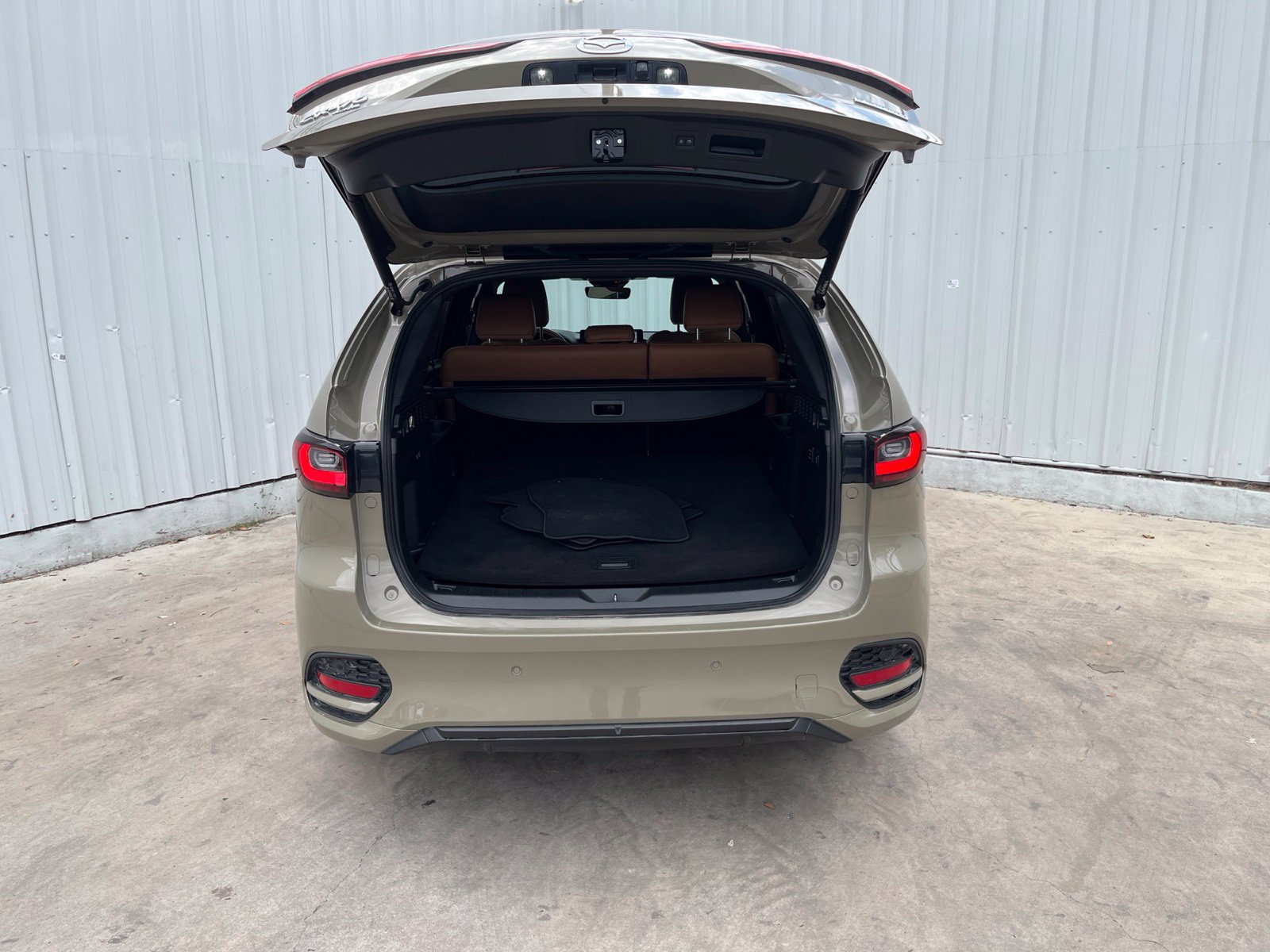 Certified 2025 MAZDA CX-70 3.3 Turbo S w/ Premium Plus AWD/4WD image 9