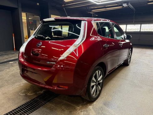 Used 2017 Nissan Leaf SL w/ Premium Package image 7