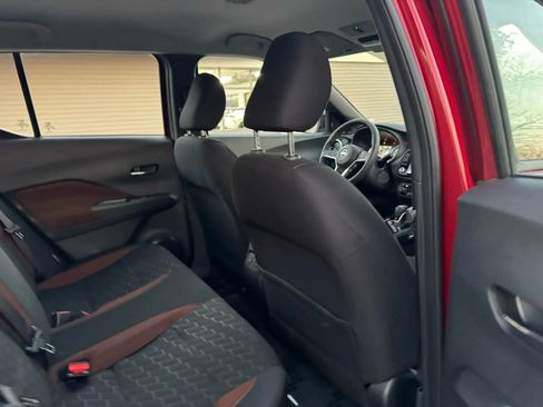 Used 2024 Nissan Kicks SR image 17