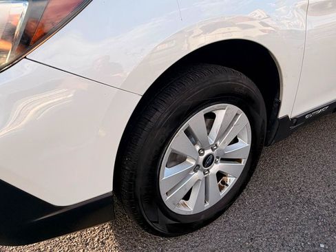 Used 2019 Subaru Outback 2.5i Premium AWD/4WD image 18