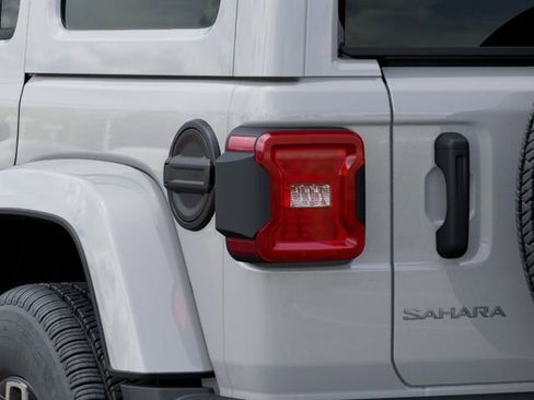New 2026 Jeep Wrangler Unlimited Sahara AWD/4WD image 10
