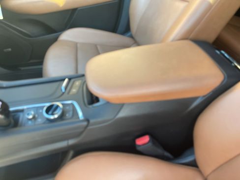 Used 2023 Cadillac XT5 Premium Luxury image 17