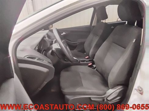 Used 2017 Ford Focus SEL FWD image 10