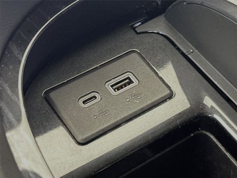 Used 2023 Cadillac Escalade ESV Sport w/ LPO, ONYX Package image 14