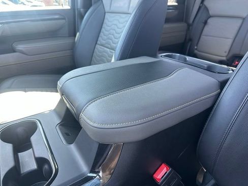 Certified 2024 Chevrolet Silverado 2500 ZR2 w/ Technology Package AWD/4WD image 26