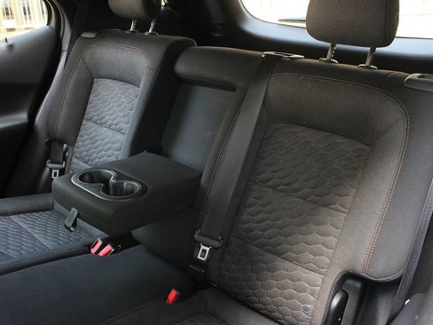 Used 2018 Chevrolet Equinox LT image 19