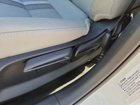 Used 2025 Honda Civic Sport image 12