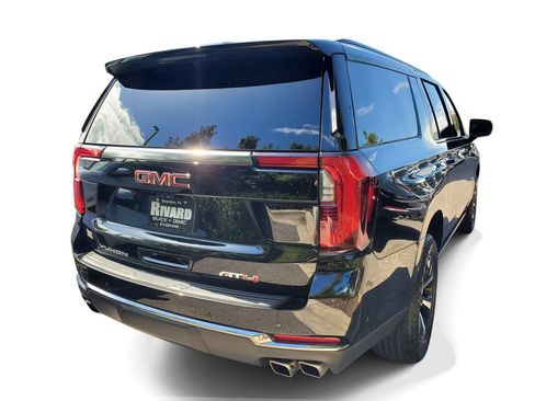 Used 2025 GMC Yukon XL AT4 w/ AT4 Premium Package AWD/4WD image 4