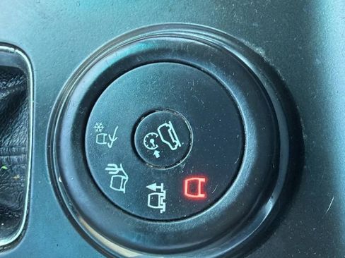 Used 2015 Ford Explorer XLT w/ Equipment Group 201A image 33