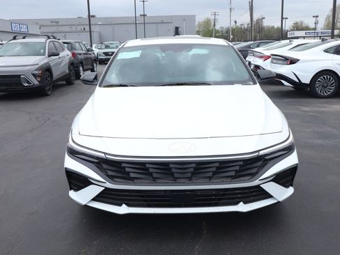 New 2026 Hyundai Elantra SEL Sport Premium FWD image 8