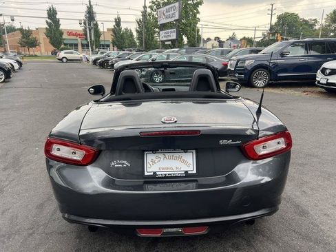 Used 2017 FIAT 124 Spider Classica RWD image 5