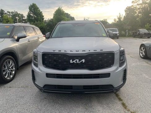 Used 2022 Kia Telluride EX w/ EX Premium Package AWD/4WD image 3