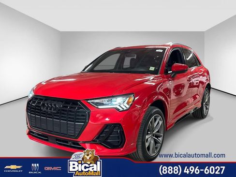 Used 2024 Audi Q3 2.0T Premium Plus w/ Premium Plus Package AWD/4WD image 1