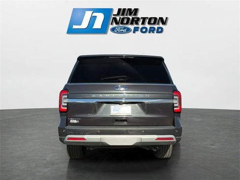 Used 2024 Ford Expedition Limited image 4