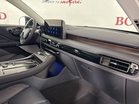 New 2026 Lincoln Aviator Reserve w/ Luxury Package image 20