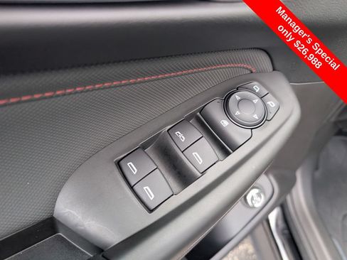Used 2025 Chevrolet TrailBlazer RS w/ Convenience Package AWD/4WD image 15