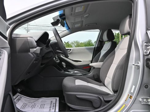 Used 2020 Hyundai Ioniq Blue FWD image 13