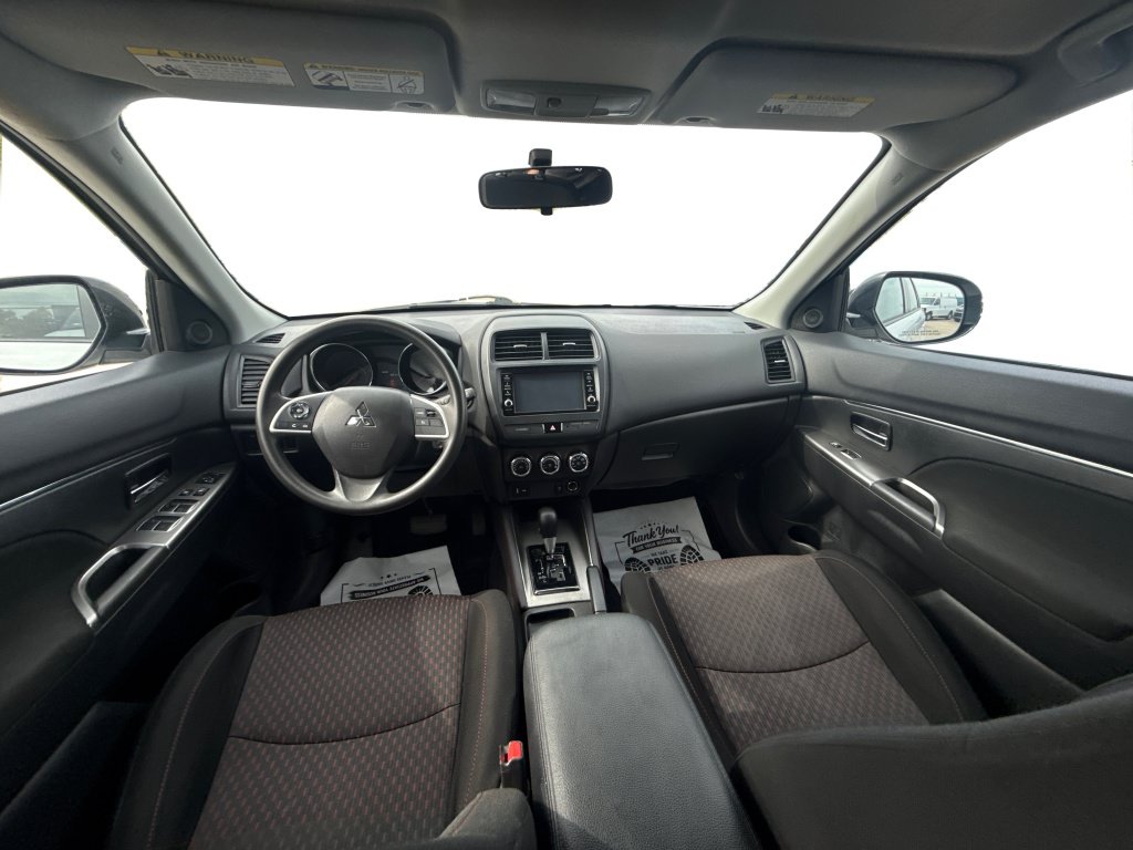 Used 2018 Mitsubishi Outlander Sport ES AWD/4WD image 27