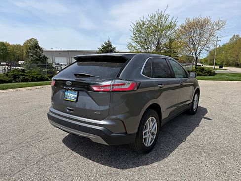 Used 2022 Ford Edge SEL w/ Convenience Package AWD/4WD image 9