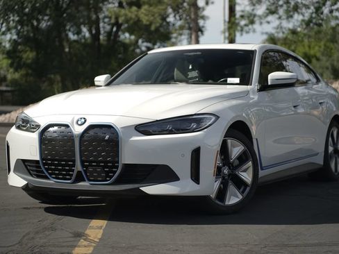 Used 2023 BMW i4 eDrive35 RWD image 1