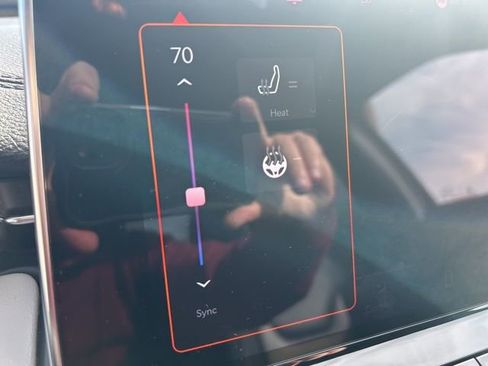 Used 2024 Jeep Compass Limited image 18