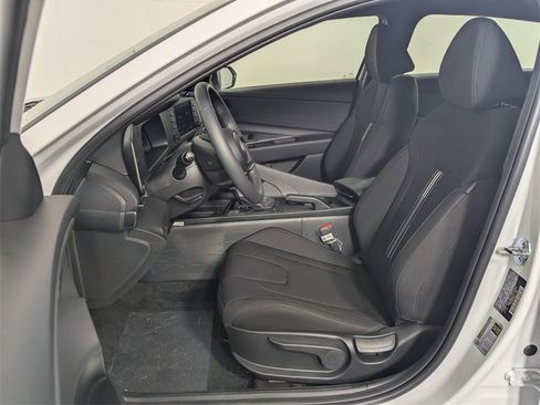 New 2026 Hyundai Elantra Sport image 12