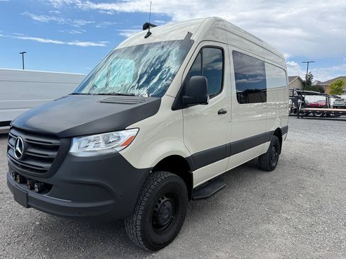 Used 2023 Mercedes-Benz Sprinter 2500 image 7