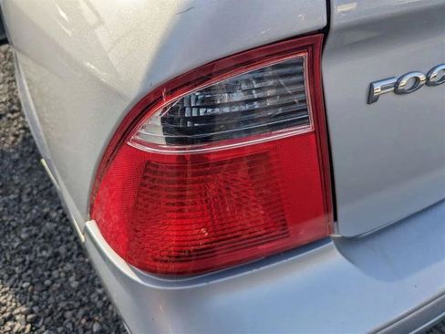 Used 2007 Ford Focus SE FWD image 22