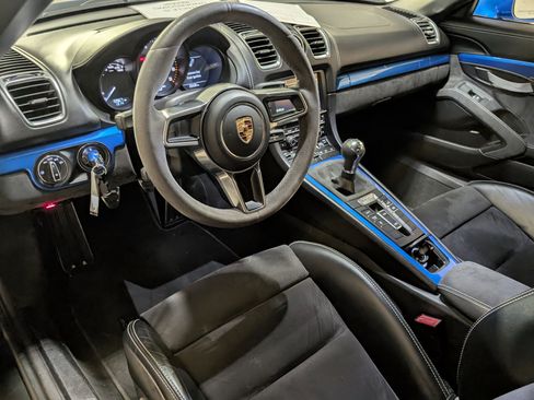 Used 2016 Porsche Boxster Spyder image 26