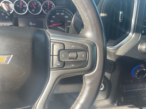 Used 2021 Chevrolet Silverado 1500 LT image 24