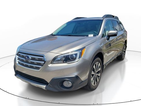 Used 2015 Subaru Outback 2.5i Limited AWD/4WD image 3