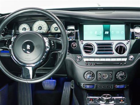 Used 2016 Rolls-Royce Wraith image 19