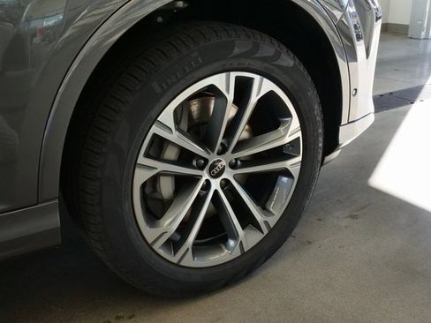 New 2026 Audi Q7 2.0T Premium image 8