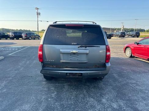 Used 2008 Chevrolet Tahoe LTZ w/ LTZ Preferred Equipment Group AWD/4WD image 3
