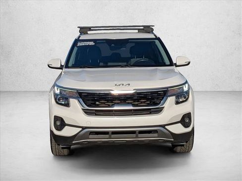 Used 2023 Kia Seltos S image 2
