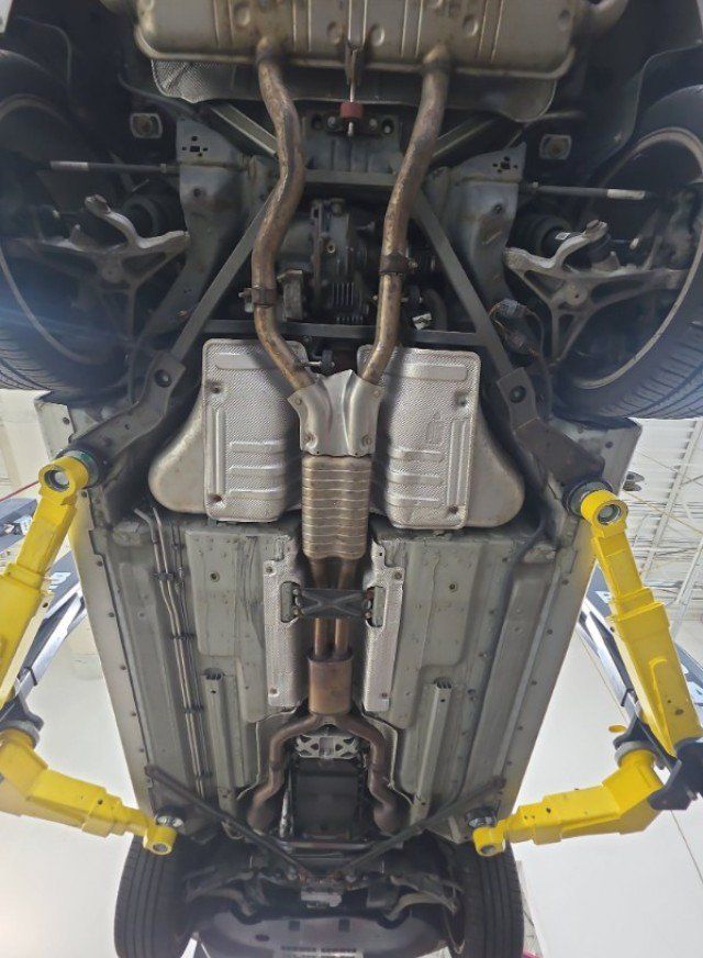 Used 2013 Jaguar XKR R RWD image 61