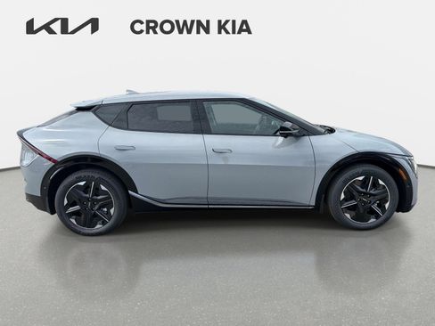 New 2026 Kia EV6 Wind RWD image 4