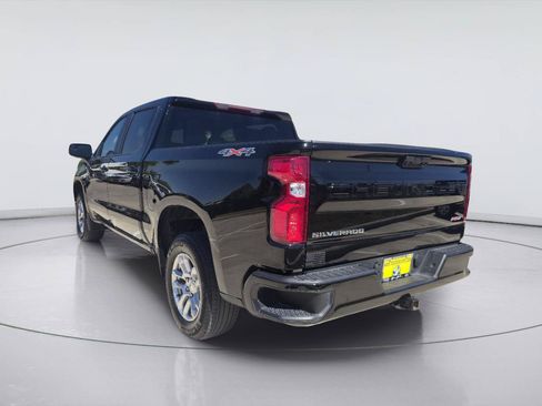 Used 2025 Chevrolet Silverado 1500 RST AWD/4WD image 3