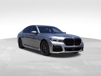 Used 2022 BMW 750i xDrive w/ Executive Package AWD/4WD video 1