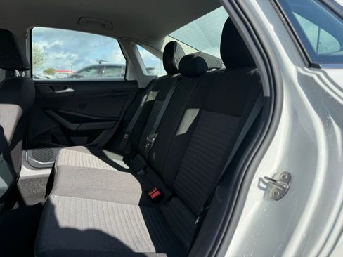 Used 2024 Volkswagen Jetta S image 10