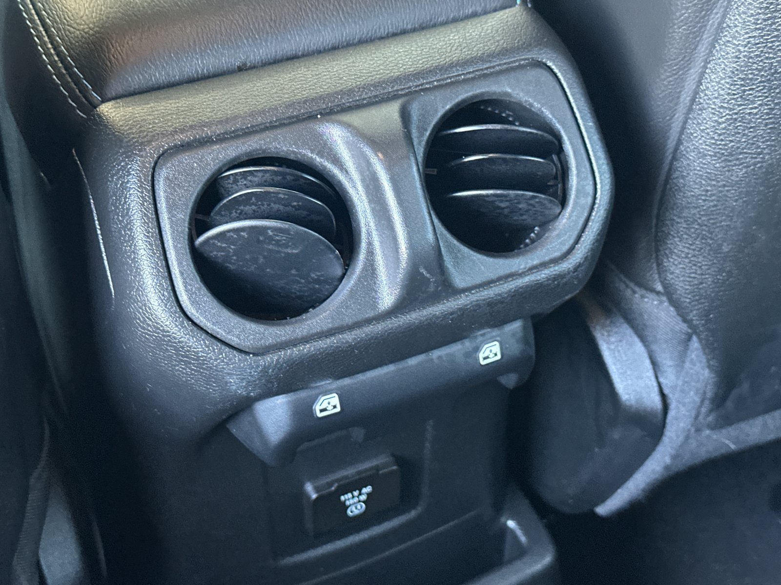 Used 2023 Jeep Wrangler Unlimited Rubicon 4xe AWD/4WD image 35