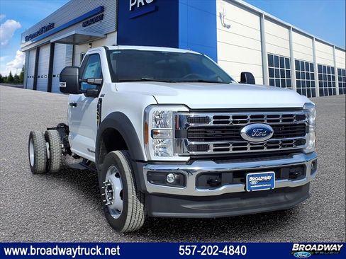 New 2026 Ford F450 XL w/ XL Chrome Package image 1