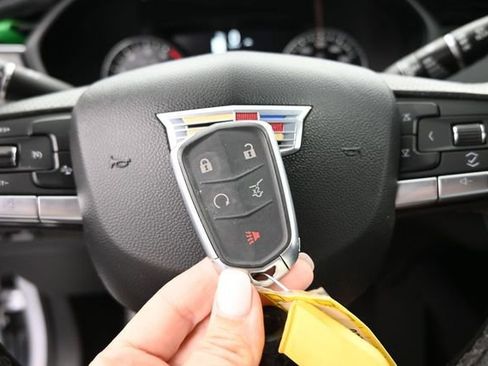 Used 2022 Cadillac XT4 Sport w/ Driver Awareness Package AWD/4WD image 36